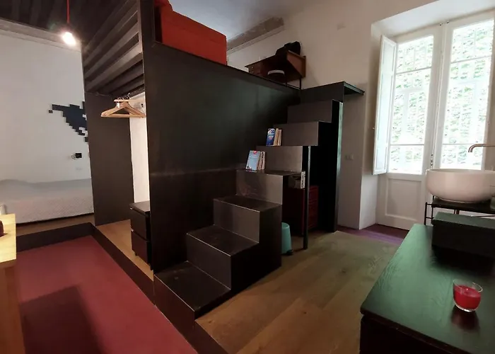 Casa Rossa Apartment *