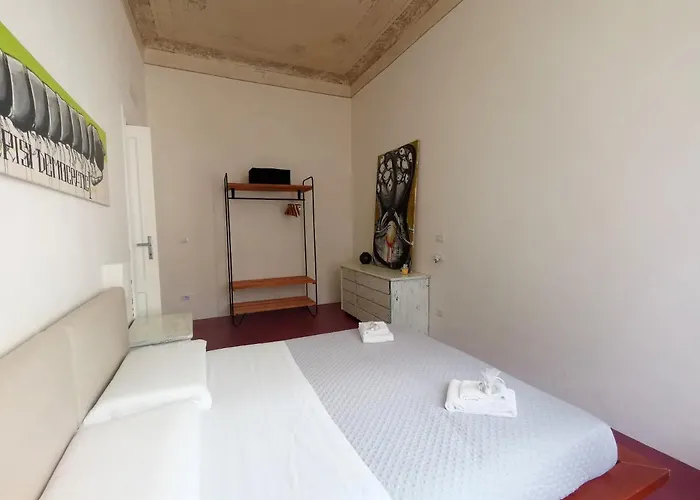 Casa Rossa Apartment *